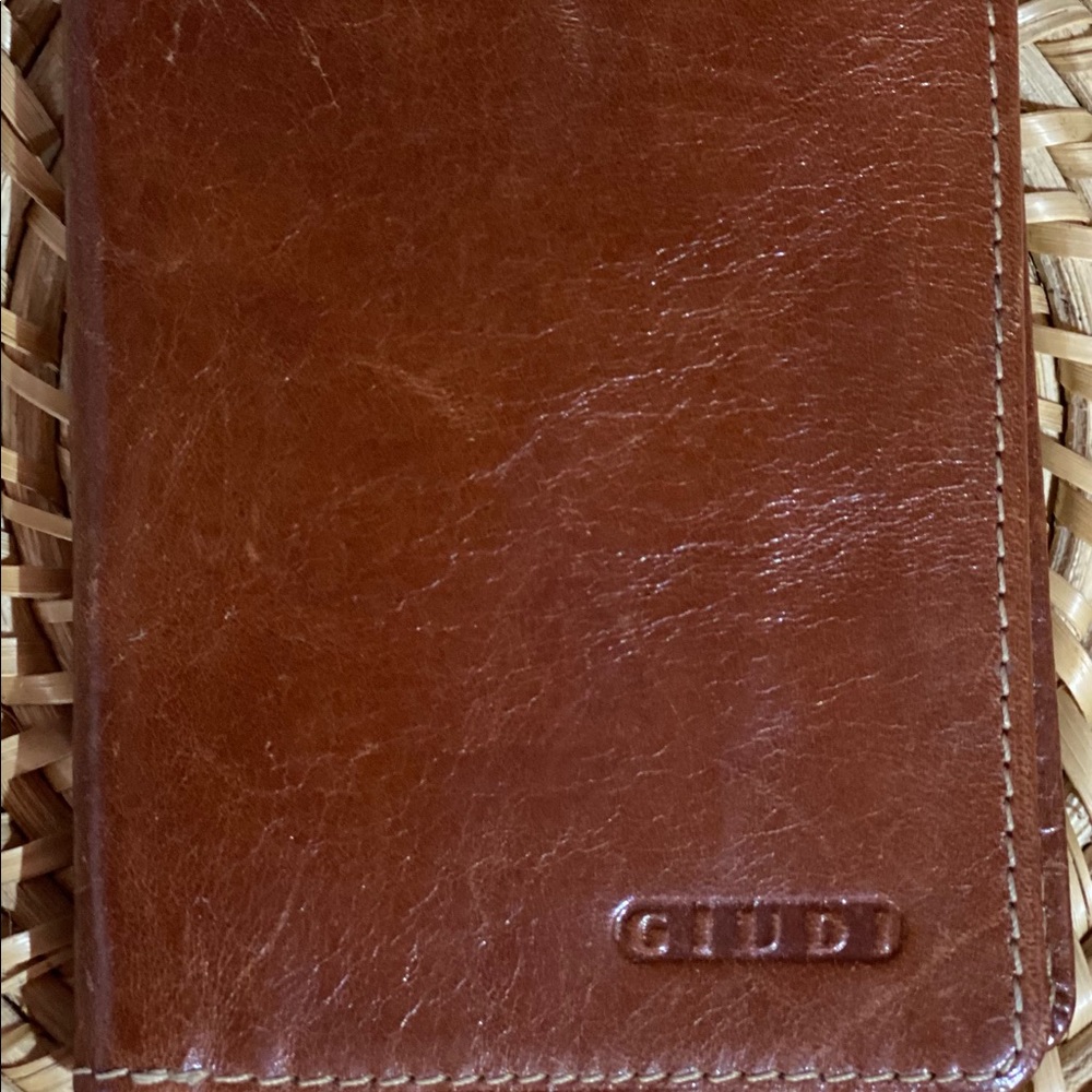SOLD❣️GIUDI ITALY LEATHER WALLET BI-FOLD - Picture 5 of 5
